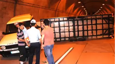 Kağıthane'de Tekerlekli Peynir Tezgahı Tüneli Kapadı