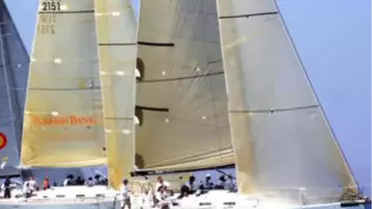 Ege Denizi'nde Yelkenlilerin Rekabeti