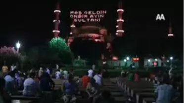 İlk Teravih Namazı Kılındı