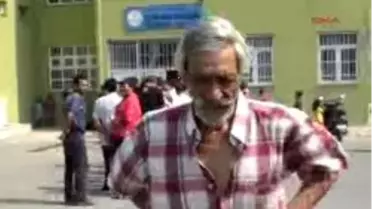 Tekirdağ´Daki Para Yardımında Uzun Kuyruklar Oluştu