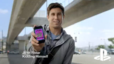 Sony Bu Reklamla Apple'ı Aşağılıyor!