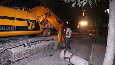 Belediye Hizmetleri Gecede Devam Ediyor