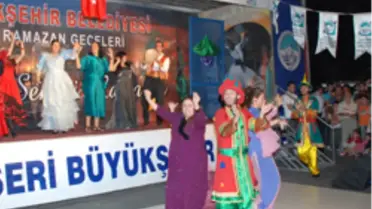 Ramazan Tır'ı Semt Semt Geziyor