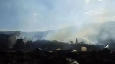 Bir Köy Yandı!...