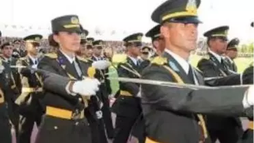 Alkışlar Saldıray Berk'e