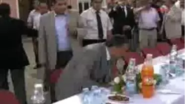Bakan Eroğlu ´Menderes Gibi Kahramanların Asılmaması İçin Evet Diyelim´
Bakan Eroğlu ´Menderes Gibi Kahramanların Asılmaması İçin Evet Diyelim´