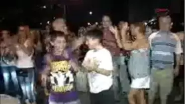 -(Özel) Küçükçekmece'de Baz İstasyonu İsyanı...
-(Özel) Küçükçekmece'de Baz İstasyonu İsyanı...