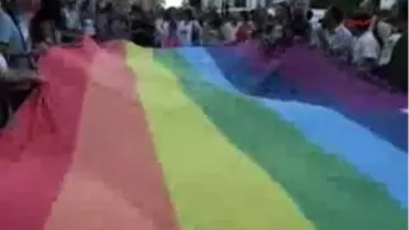 Taksim'de Barış Yürüşü
Taksim'de Barış Yürüşü