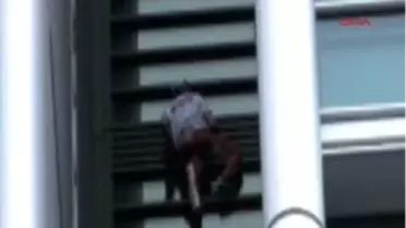 Örümcek Adam Hakim Karşısına Çıktı