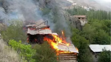 Kovalarla Taşınan Su Yangını Söndürmeye Yetmedi