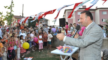 Kartepeli Çocuklara Bayram Hediyesi