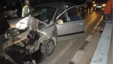 Otomobil Minibüse Çarptı: 9 Yaralı