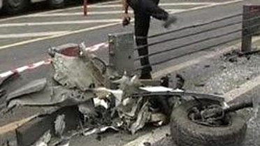 Bursa´Da Kaza: 1 Ölü, 6 Yaralı
* Sıkıştırıldığı İddia Edilen Otomobil Yoldan Çıkıp Takla Atınca Durdu