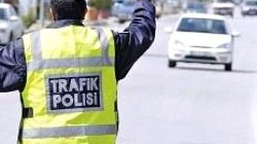 D 100'De Tehlikeli Uğurlama Töreni
İstanbul D 100'De Tehlikeli Uğurlama Töreni
- Asker Uğurlama Törenlerindeki Taşkınlıklar Sınır Tanımıyor