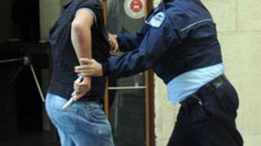 Silahla Adliyeye Girmeye Çalıştı
