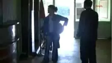 Ekhakkari'de Sınıflar Boş Kaldı
Boykota, Bitlis Uymadı, Van Kısmen