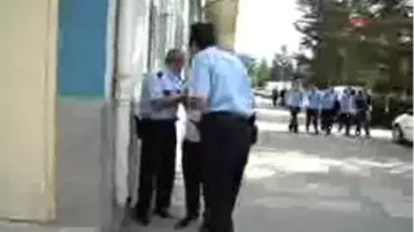 Eskişehir - Meslek Lisesi Öğrencisi Okulda Falçatayla Yaralandı
İlk Günde Okulda Şiddet