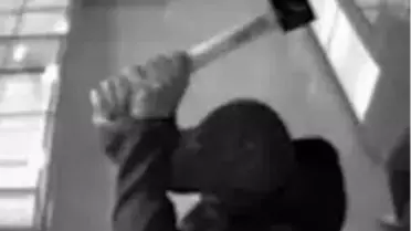 Baltayla Kuyumcu Soydular!