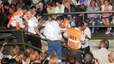 Zeki Müren'i Anma Konserinde İzdiham