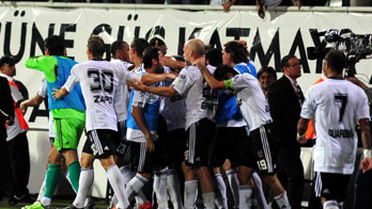 Beşiktaş Antalyaspor'u 2-1 Mağlup Etti