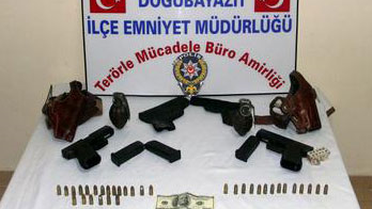 Ağrı'da İki Terörist Yakalandı