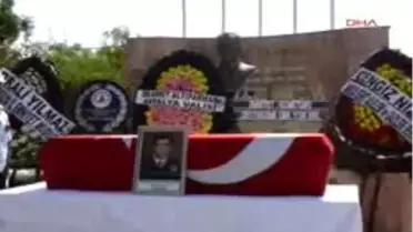Şehit Polise Emniyet'te Tören