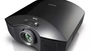 Sony'den İlk 3d Ev Projektörü