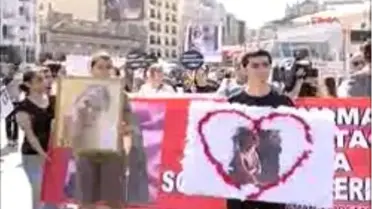 'Sessiz Ayakkabılar' Taksim'de Yürüdü