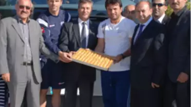 Ak Partiden Bucaspor Başkanı Üstündağ’a Ziyaret
