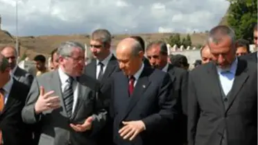 Sınır Kapısında Etten Duvar