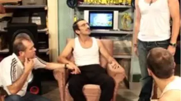 'Vay Arkadaş – Manik, Tik, Dildo'; 5 Kasım’ı Bekleyin!