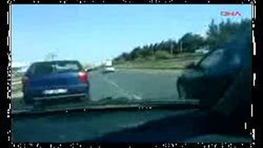 Gençlerin Tehlikeli Oyunu Kazayla Sonuçlandı
Herşey Kamerada...