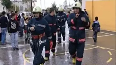 Ders Saati Okulda Yangın Paniği