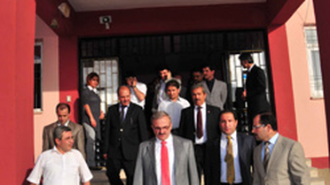 Vali Karaloğlu, Akdamar ve Çiçekli Belediyelerine Ziyaret


