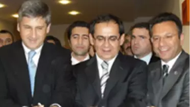 'Babam ve Ben' Fotoğraf Sergisi Samsun BauMax'ta Açıldı