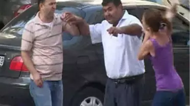 Sokakta Karı Koca Kavgası