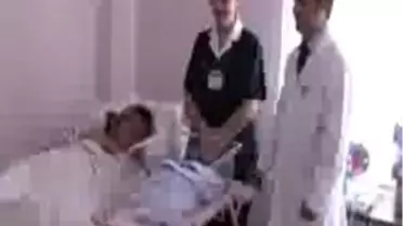 Doğumevinde Personel Ve Hastalara Şarkı Dopingi