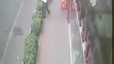 Güpegündüz Evdeki Çelik Kasayı Çaldılar