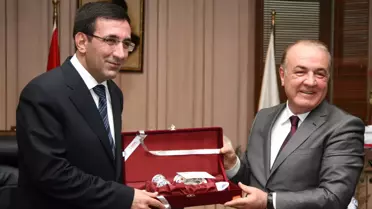 Devlet Bakan Yılmaz Gaünde