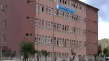 'Fuhuş'la Suçlanan Öğretmene 'Resmi' Çağrı