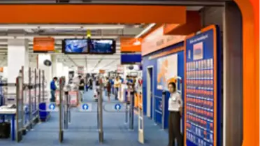 Mağazası Saturn 1 Yaşında!
