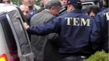 9 Subay Tutuklandı