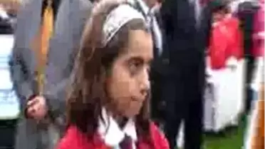 Vali Yağmur Altında Islanan Öğrencilerden Özür Diledi