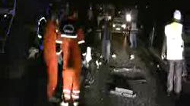 Otomobil Traktöre Çarptı: 3 Ölü 4 Yaralı