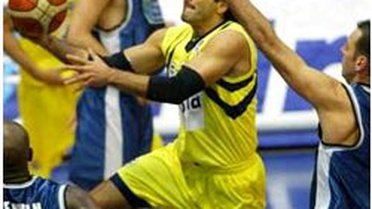 Fenerbahçe Ülker: 81 - Montepaschi Siena: 68