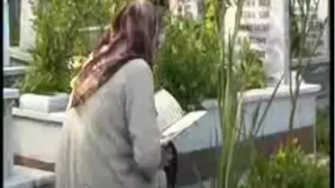 Deprem Şehitliği'nde Acılar Tazelendi