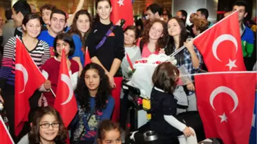 Filenin Sultanları Yurda Döndü