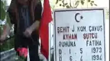 Şehitliğe Bayram Ziyareti