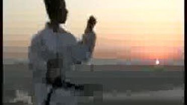 Karateci Meryem'i Babası Çalıştırıyor