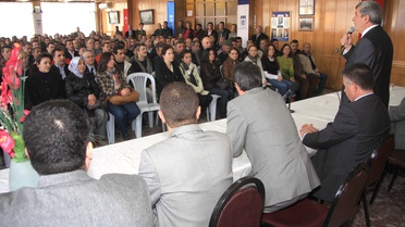 Mesai Bayramlaşmayla Başladı